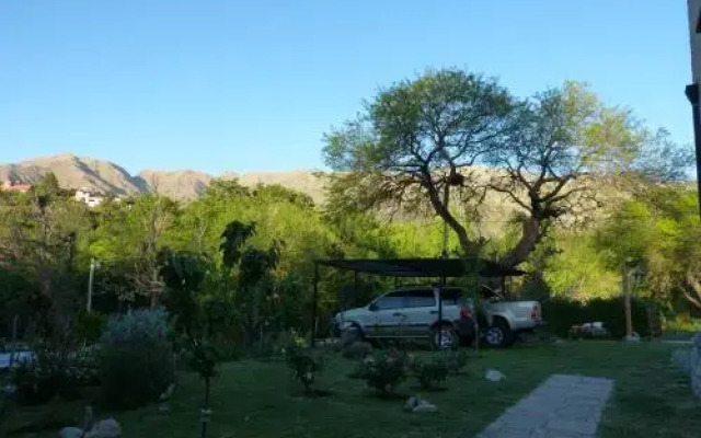 El Viejo Algarrobo - Hosteria Serrana