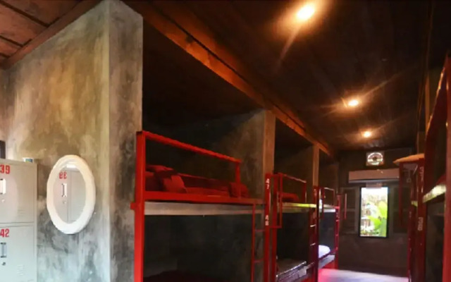 Sabai Sabai Hostel Backpacker - Adults Only