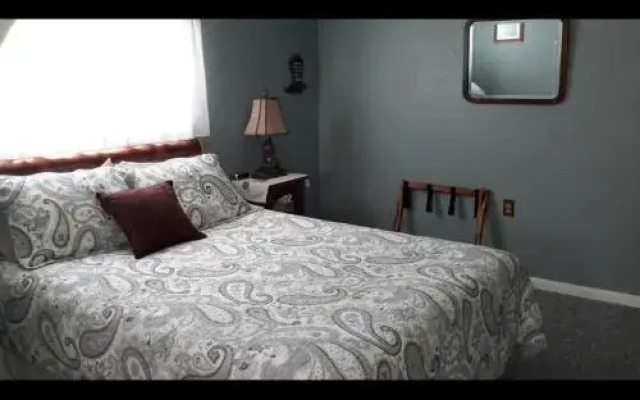 Creek Side Bed and Breakfast