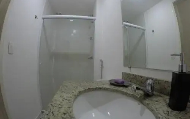 TOP 2 Quartos COMPLETO com Area de LAZER - Estacionamento, Portaria 24h, Wi-Fi 35mbps, Netflix, Utensílios de Cozinha e Sossego