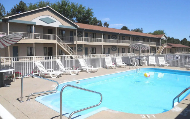 Budget Host Inn Sandusky