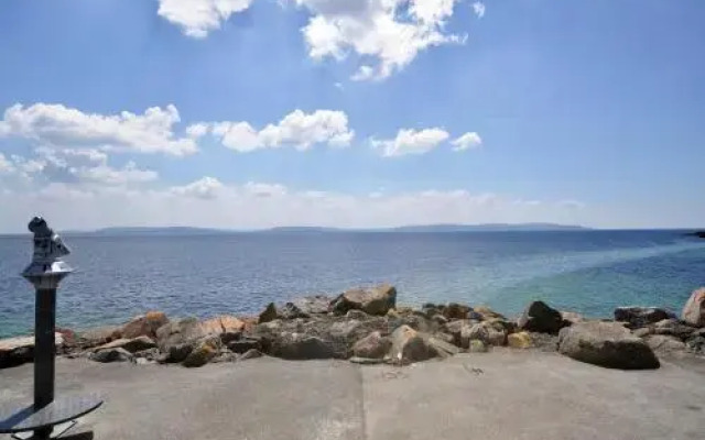 Salthill B&B Ocean Villa