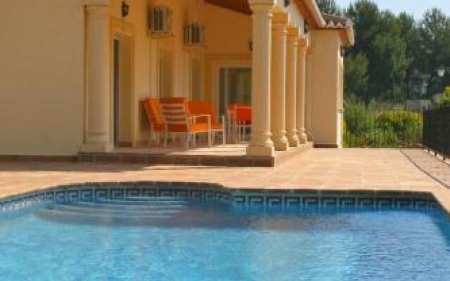 Villa Cortez