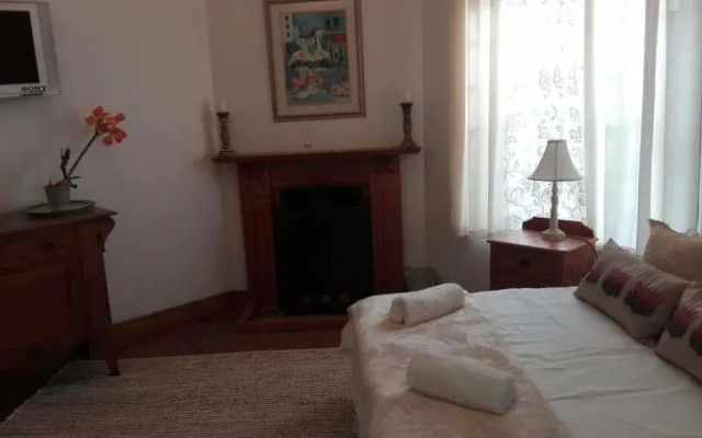 Three oaks B&B