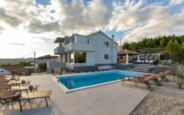 VIlla Laetitia