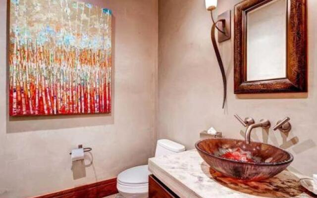 Beaver Creek Villagewalk 55