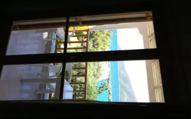 Kostas Studios