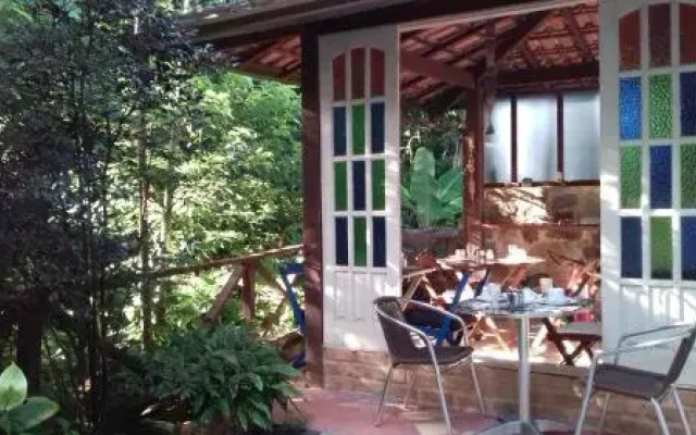 Pitanga Ilha Grande Cama e Café