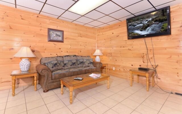 Love Laughs 11 - Seven Bedroom Cabin