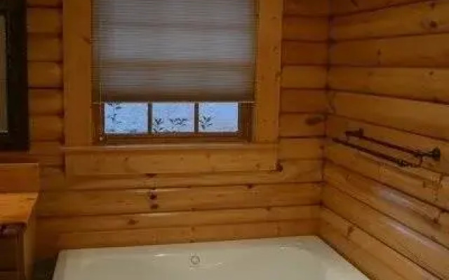 Maverick Hideaway By Redawning