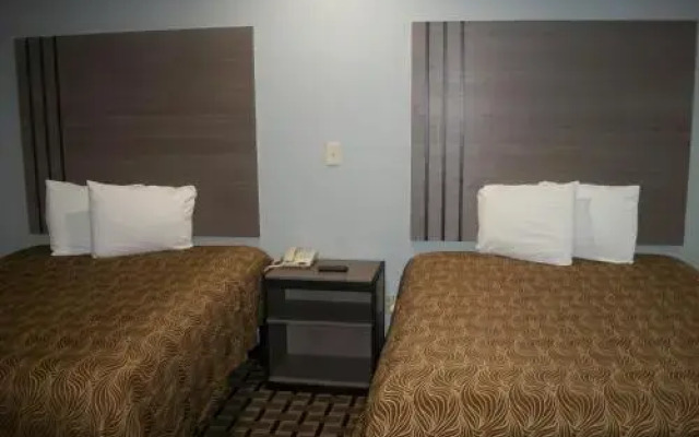 Woodland Inn and Suites