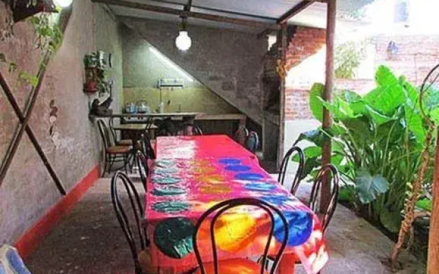 Hostal El Charaba
