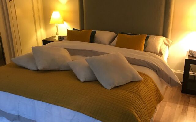 Marble Arch Apartment