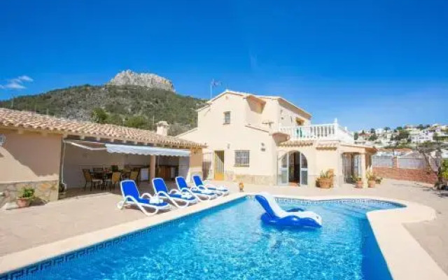 Abahana Villas Ivars