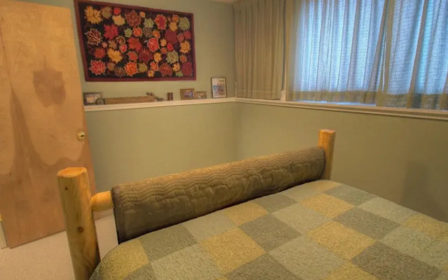 Sugarbush Villager Condo by RedAwning
