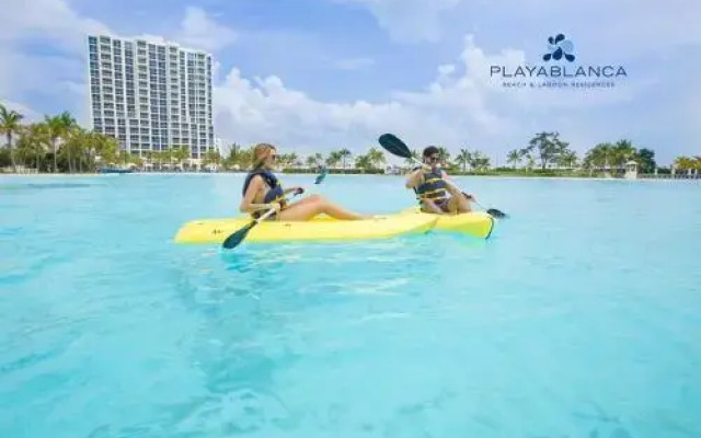 Playa Blanca Edificio Founders