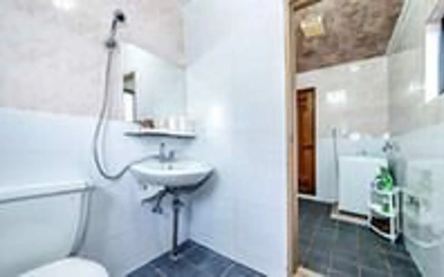 San Juk Guest House - Hostel