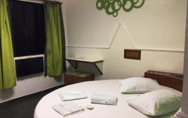 Motel Chateau (Adult Only)