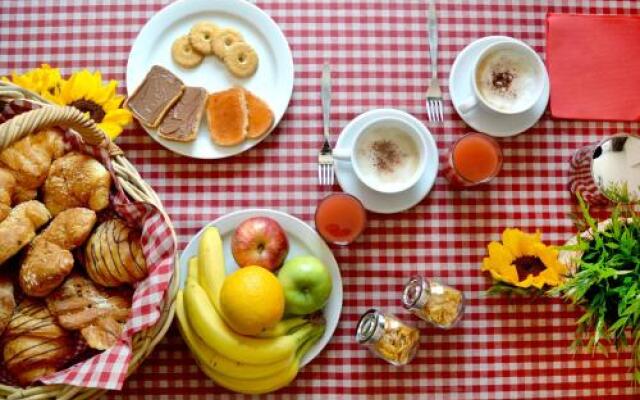 Como's Lake Mountains