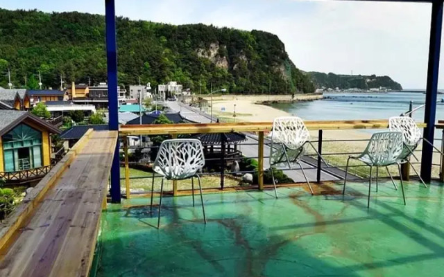 Second Lounge Guesthouse
