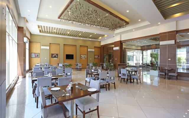 Capital O 13727 Hotel Aarogyam Suites