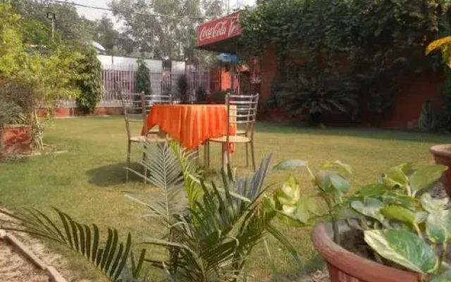 Aryans Taj Resort