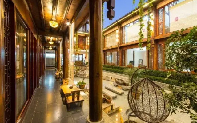 Manshe Huayuan Inn