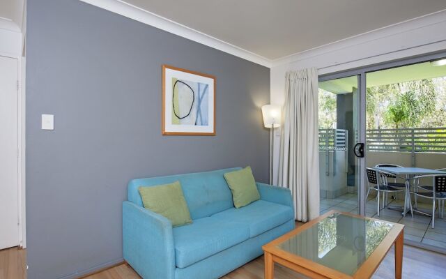 Shoal Bay Beachclub, Level 1, Bayside, 12