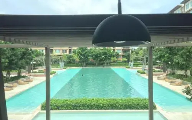 Baan Tew Lom Condo by Pukky