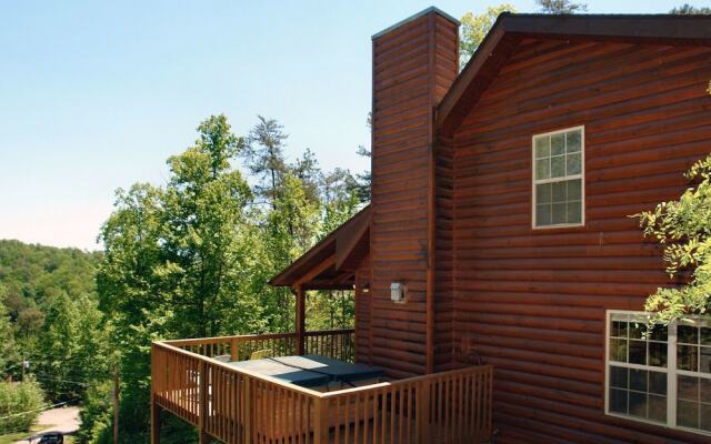 Love Laughs 11 - Seven Bedroom Cabin