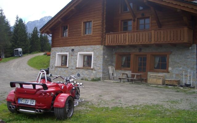 Agriturismo Chalet Caribona