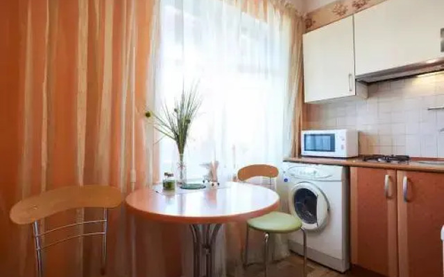 Home Hotel Apartments on Livoberezhna