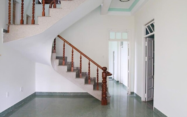Vivian's House