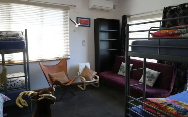 Sydney airport Forest Rd Casual Stay