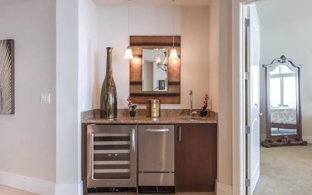 Turquoise Place Unit 1402C