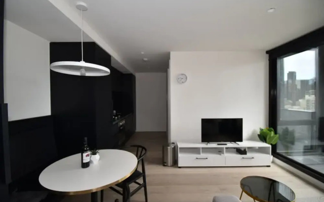 Melbourne Empire Apartments