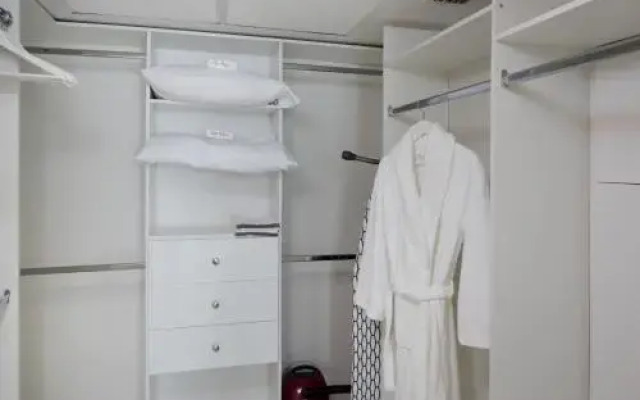 Residences at Icon Brickell by Miami Vacation Rentals