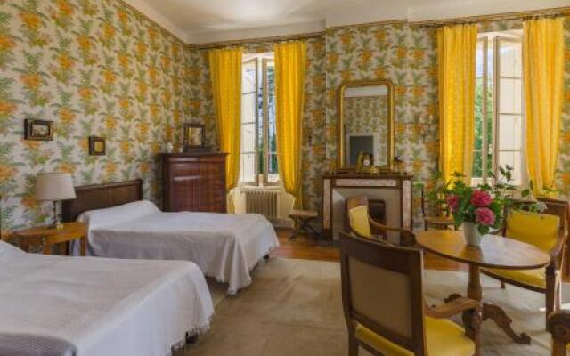 Maison d'hôtes - Villa Les Pins - Lempaut