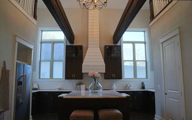 Stylish 3bd/3ba East Nashville Home by Domio