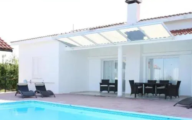 Zingas Villas