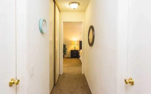 Topeka Apartment #873901 by RedAwning