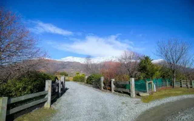 1220 Gibbston Lodge