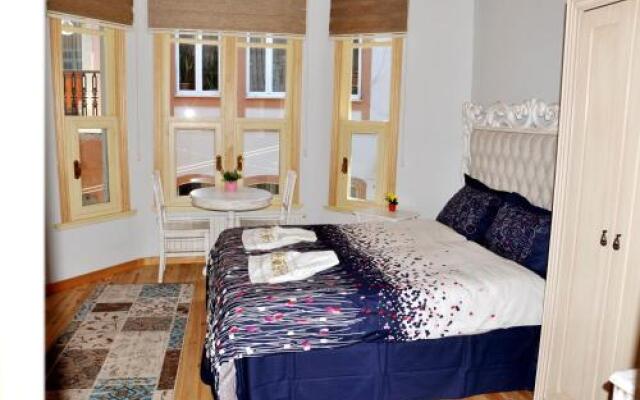 Fener Suit Otel Balat