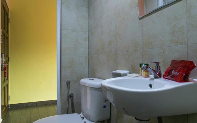 OYO 172 Spring Hotel