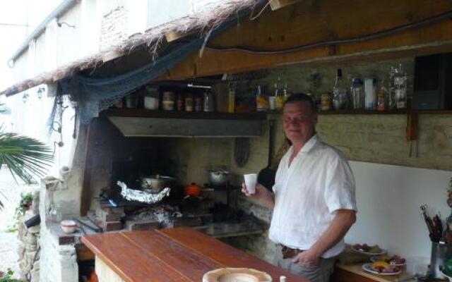 Chambres et Tables dhôtes à lAuberge Touristique