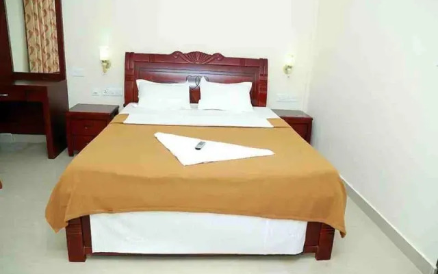 Thachaparambil Residency