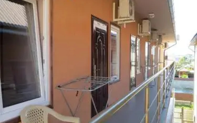 ?rystal Guest house