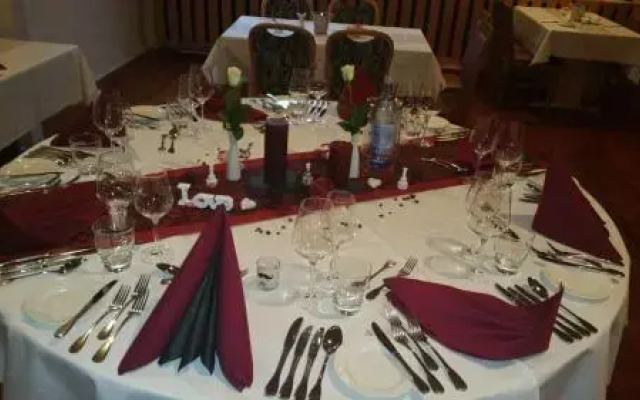 Hosser's Hotel Restaurant