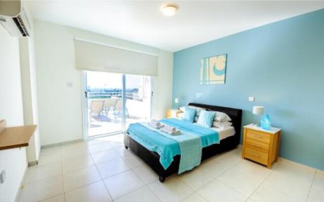 Oceanview Apartment 064