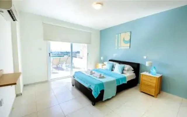 Oceanview Apartment 064